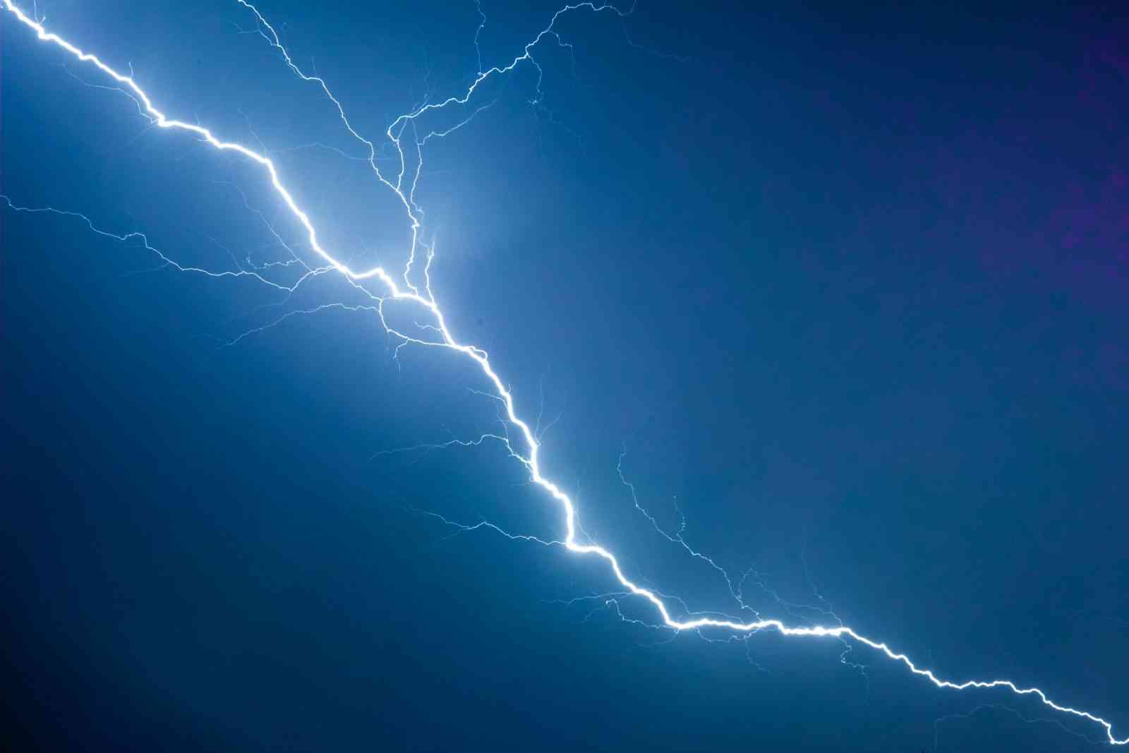 Watch stunning ground-to-cloud lightning in Australia