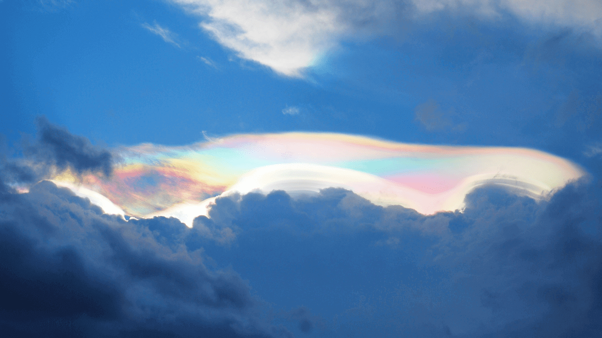 A phenomenal Iridescent Pileus Cloud over China