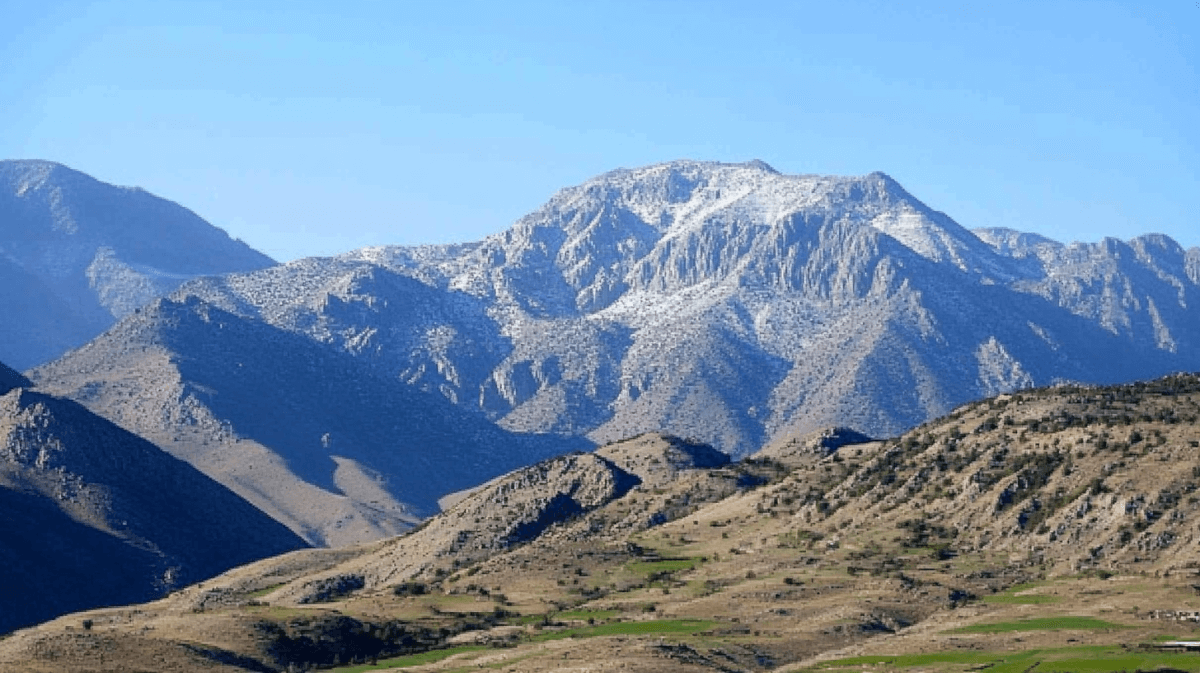 Behind the Zagros Mountains lies a hidden story of a sinking oceanic slab